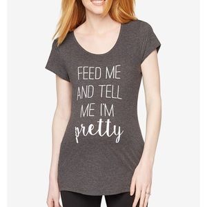Adorable maternity tee